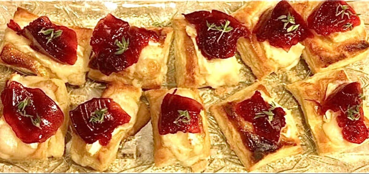 Puff pastry with cranberry sauce and brie.