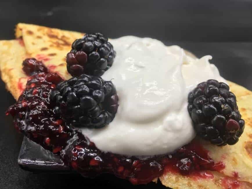 Crepes - Blackberry Mint with Blue Cheese Crêpe (Photo by Viana Boenzli)