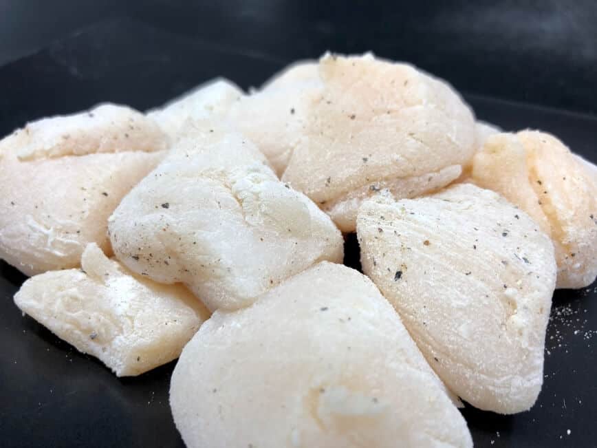 Candy from the Sea - Perfectly Cooked Scallops, Every Time - Lightly-floured seasoned scallops (Photo by Erich Boenzli)