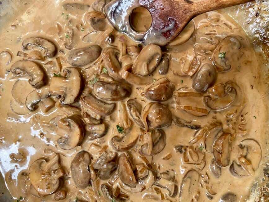 Creamy Balsamic Chicken with Mushrooms and Fresh Parsley (Photo by Erich Boenzli)