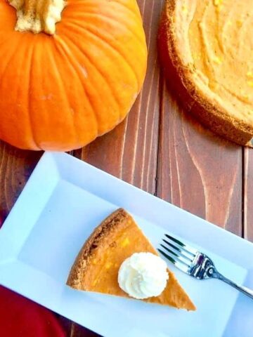 Pumpkin Cheesecake Recipe (Photo by Viana Boenzli)