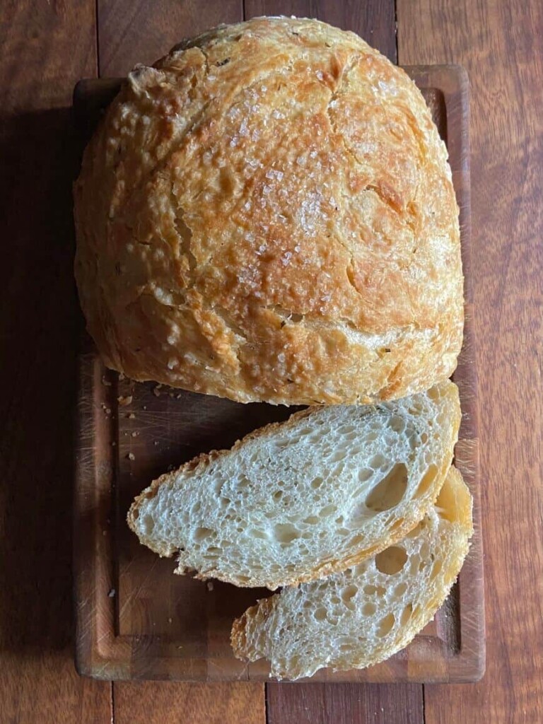 How to make homemade bread (Photo by Viana Boenzli)