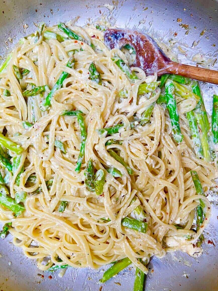 Pasta With Feta Cheese And Asparagus (Photo by Erich Boenzli)