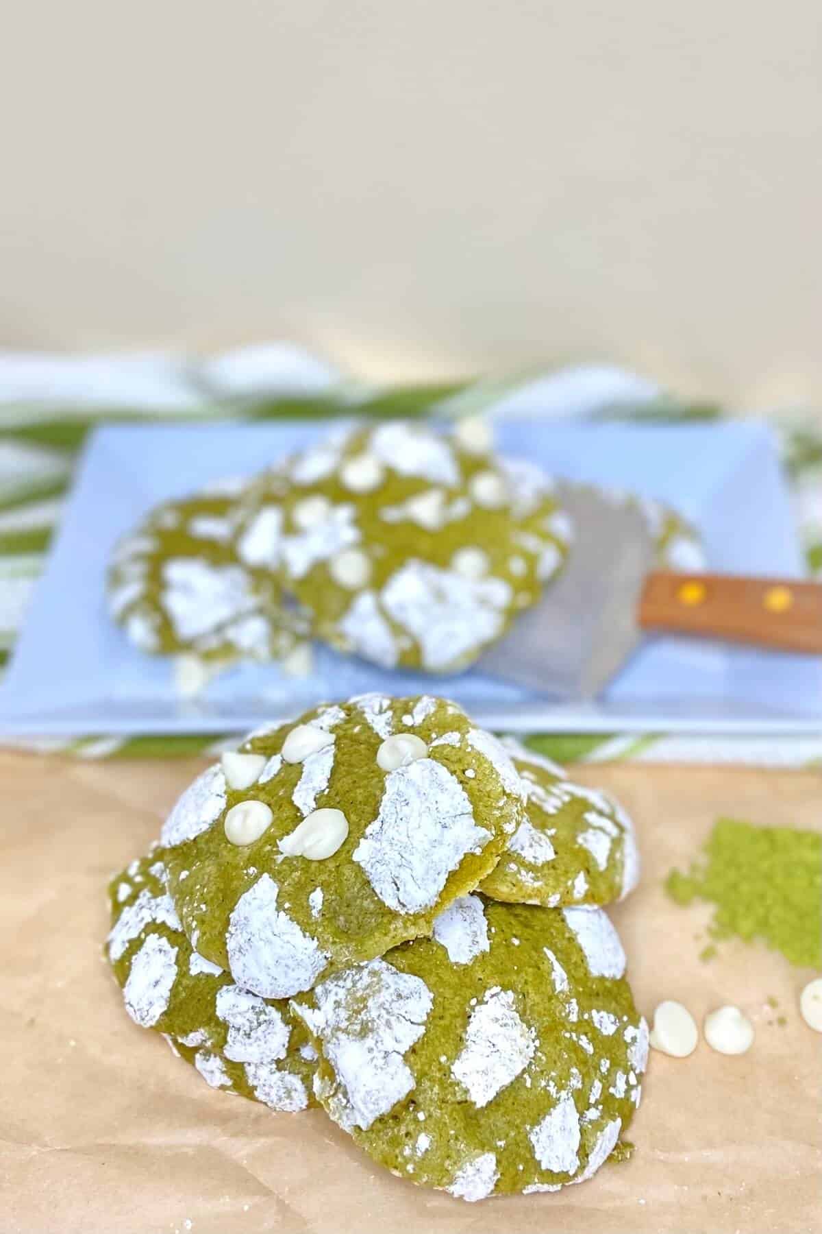 Matcha Crinkle Cookies (Photo by Viana Boenzli)