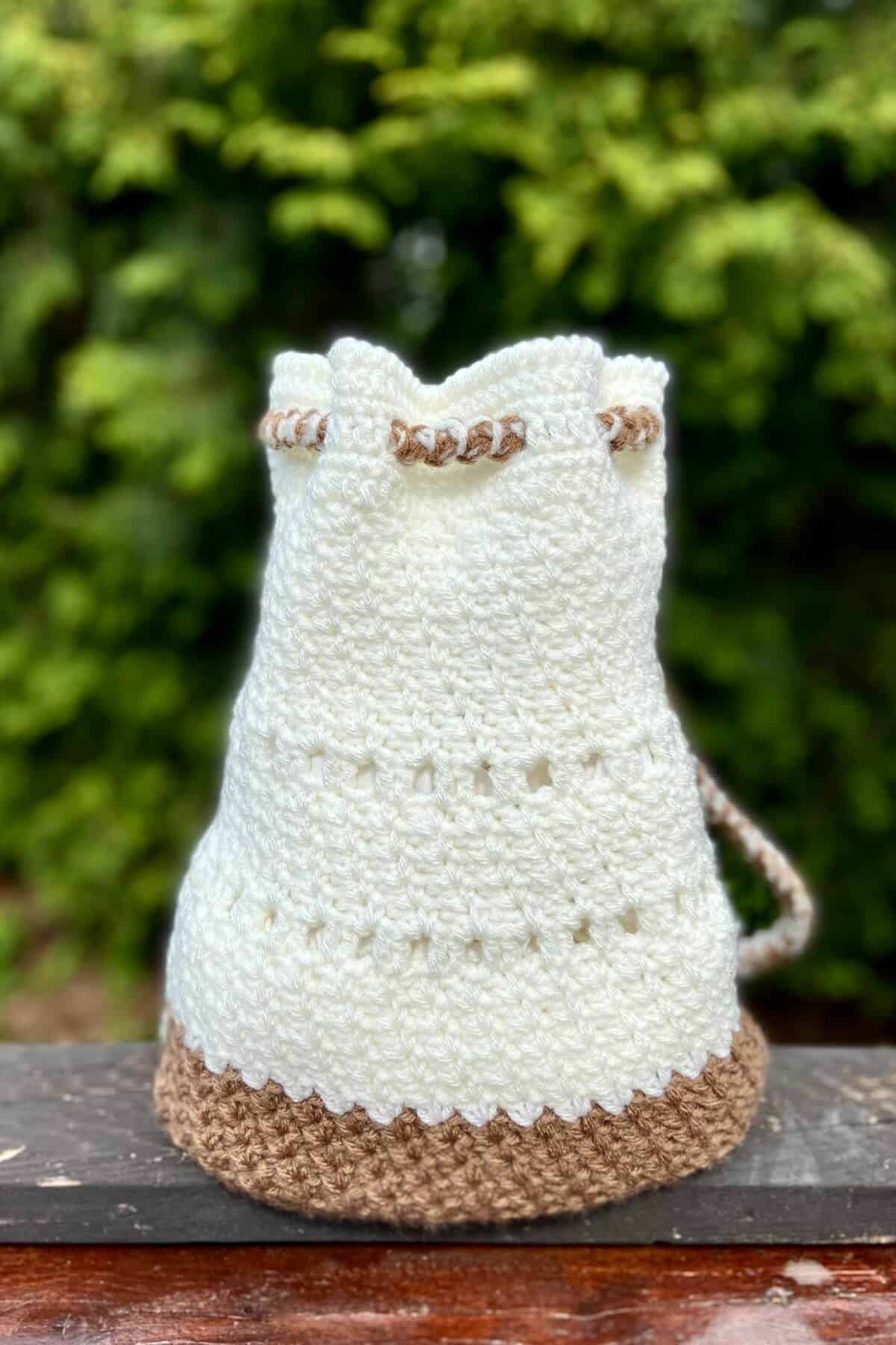 Crochet Drawstring Bag (Photo by Viana Boenzli)