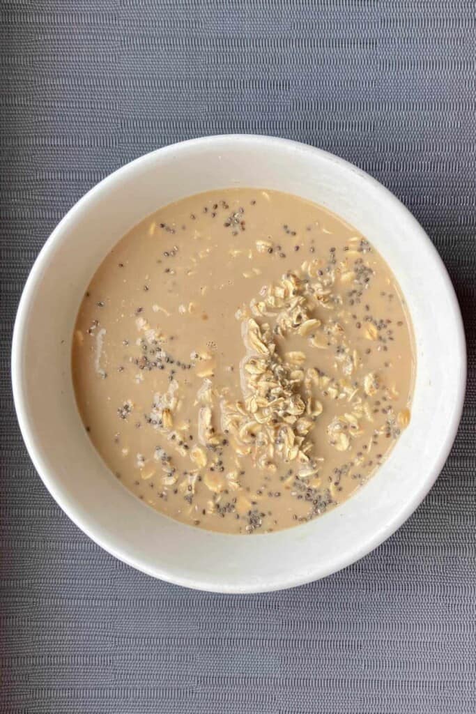 Tiramisu Overnight Oats - mixing oats and milk