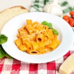 Carbones Spicy Rigatoni Vodka.
