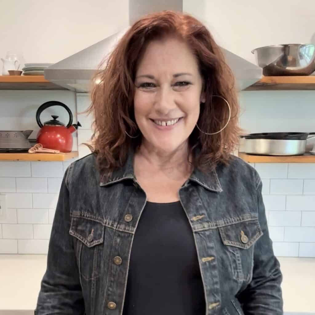 Viana, in the kitchen.