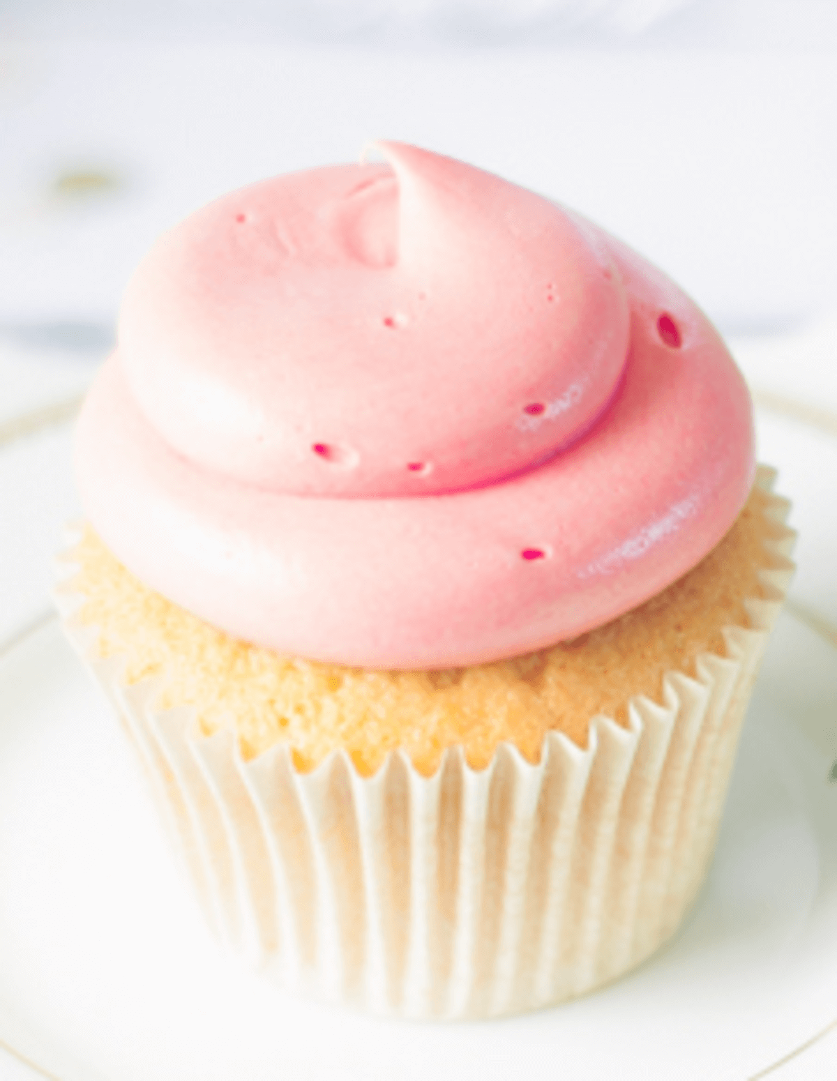 Frosting with air bubbles.